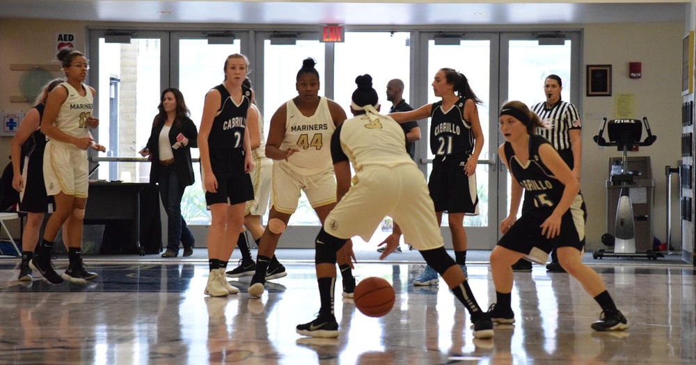 Women’s Basketball Falls to Cabrillo on Last Second Shot 62-60